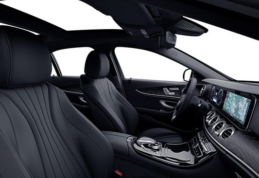 Mercedes-Benz-Class-Berline-interieur